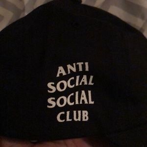 ASSC BLACK WEIRD CAP